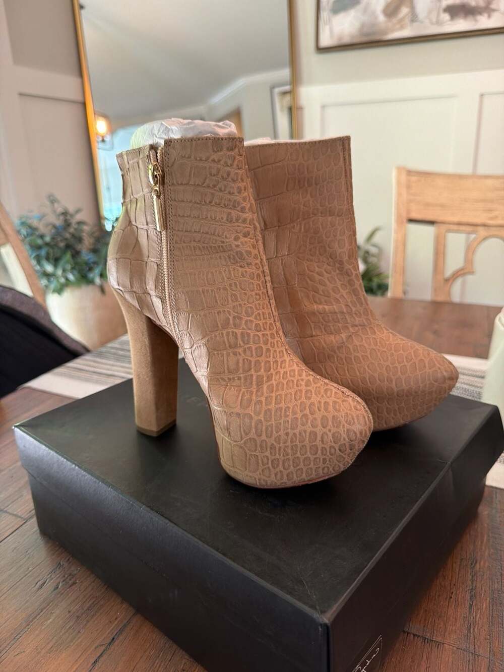 Report Signature Layton Taupe Croc-Embossed Platform Ankle Boots Size 7